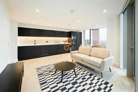 2 bedroom flat to rent, Vista River Tower, 1 Trinity Way, Manchester M3
