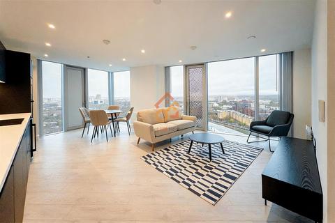 2 bedroom flat to rent, Vista River Tower, 1 Trinity Way, Manchester M3