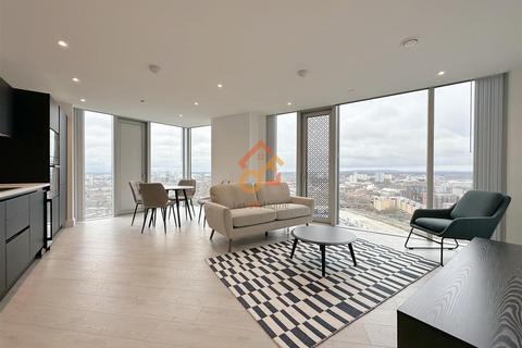 2 bedroom flat to rent, Vista River Tower, 1 Trinity Way, Manchester M3