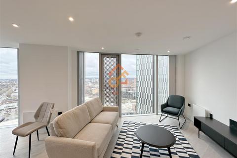2 bedroom flat to rent, Vista River Tower, 1 Trinity Way, Manchester M3