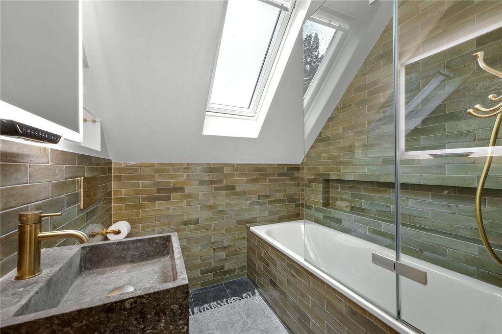 2nd Floor Bathroom