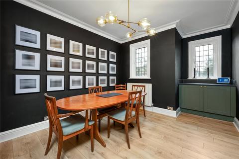 4 bedroom apartment for sale, Curzon Road, Weybridge, Surrey, KT13