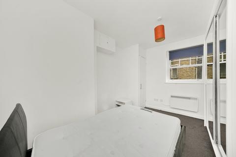 1 bedroom apartment to rent, Commercial Road, London, E1
