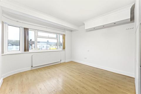 4 bedroom house to rent, Eastern Avenue, Ilford