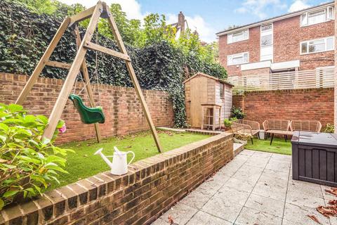 undefined, Ravensdale Gardens London SE19