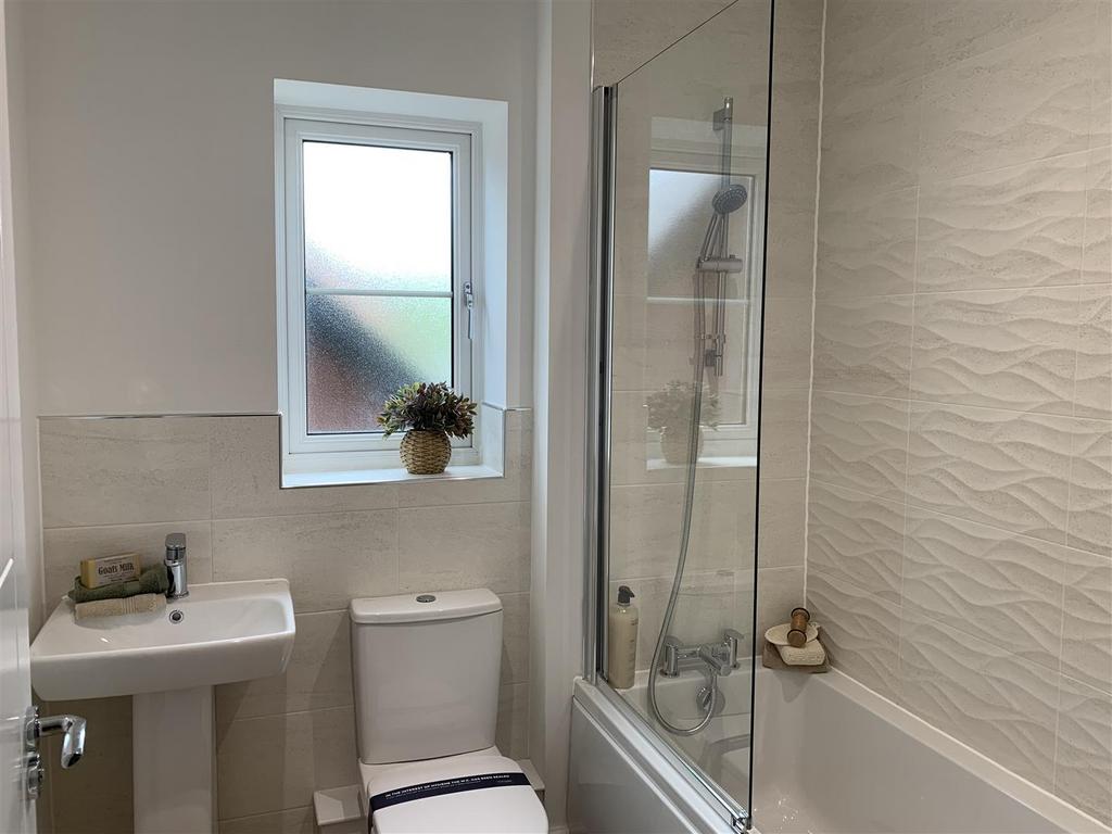 Bathroom.jpg