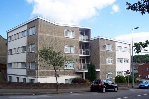 2 bedroom flat to rent, Weston Court, Holton Road, Barry