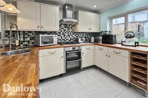 4 bedroom semi-detached house for sale, Brecon Road, Aberdare