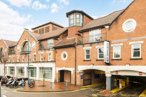 1 bedroom flat to rent, Lacy Road, London SW15