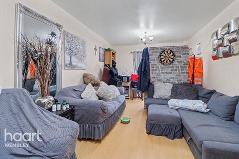 2 bedroom semi-detached house for sale, Quainton Street, NW10