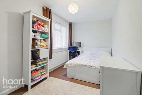 2 bedroom flat for sale, North End Road, Wembley