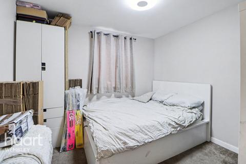 2 bedroom apartment for sale, Wellspring Crescent, Wembley