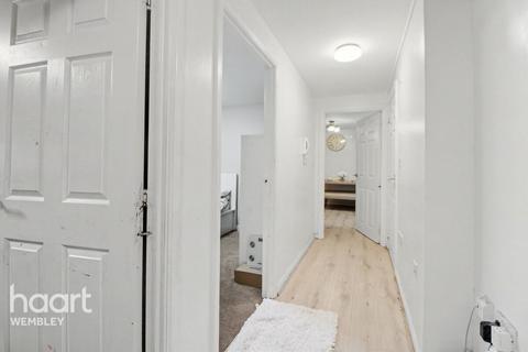 2 bedroom apartment for sale, Wellspring Crescent, Wembley