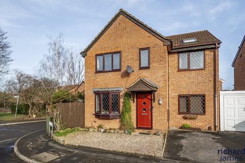 4 bedroom detached house for sale, Clary Road, Haydon Wick, Swindon, SN2