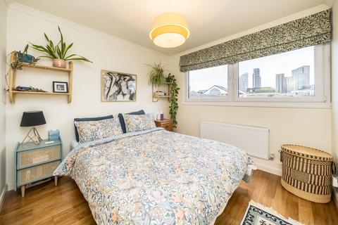 undefined, Goldman Close, London, E2