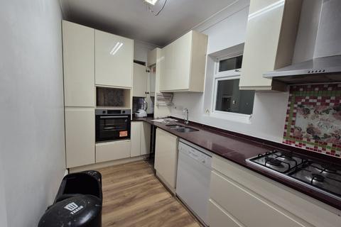 undefined, Douglas Crescent, Hayes UB4