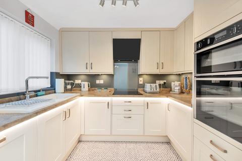 2 bedroom semi-detached house for sale, Kestrel Way, Royston SG8