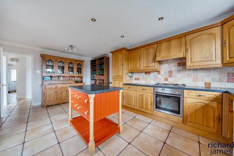 4 bedroom detached house for sale, Church Walk South, Rodbourne Cheney, Swindon, SN2