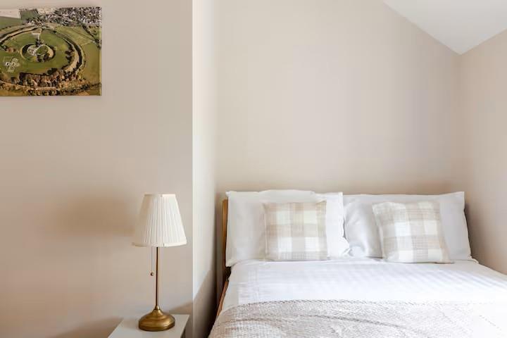 Bedroom 4 2.jpg