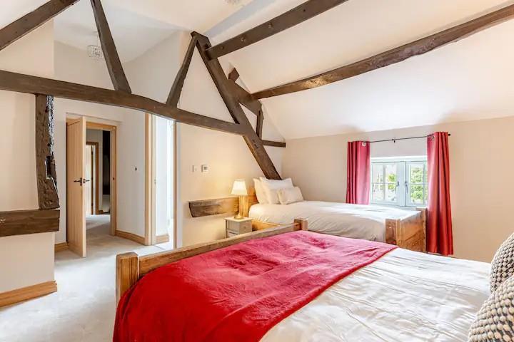 Bedroom 2 2.jpg