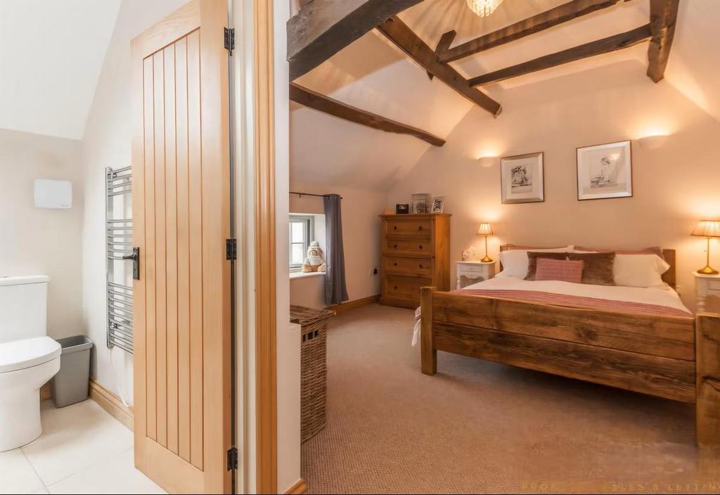 Bedroom 2.jpg