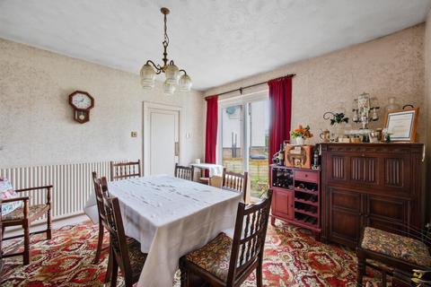 2 bedroom detached bungalow for sale, Hazelbury Road, Bristol