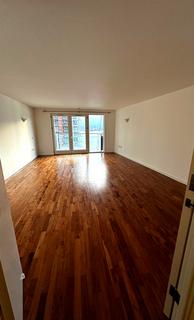 2 bedroom flat for sale, Fairmont Avenue, London E14