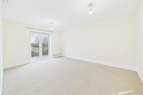 2 bedroom flat for sale, Masters House, Coxhill Way, Aylesbury