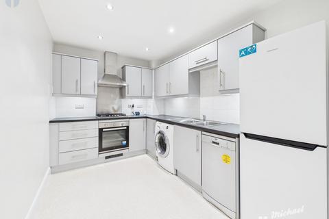 2 bedroom flat for sale, Masters House, Coxhill Way, Aylesbury