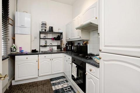 2 bedroom maisonette for sale, Fore Street Teignmouth TQ14