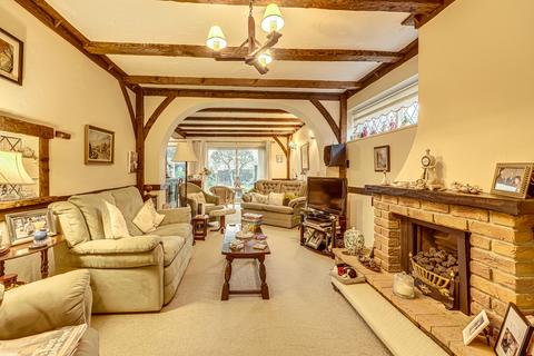 undefined, Mountdale Gardens, Leigh-on-sea, SS9