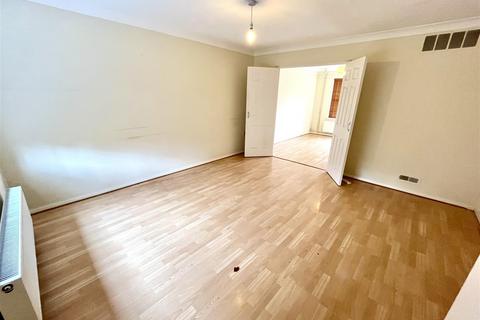 undefined, Applegarth Court, Wymondham