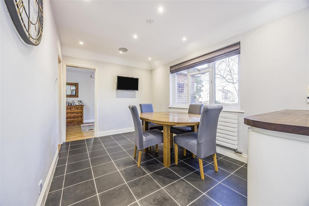 2 Warfield Avenue, Waterlooville-Portico Marketing-