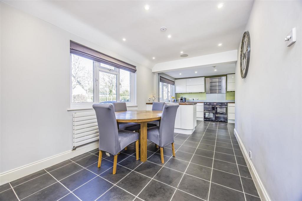 2 Warfield Avenue, Waterlooville-Portico Marketing-