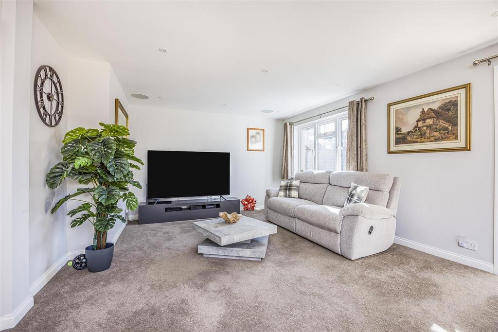 2 Warfield Avenue, Waterlooville-Portico Marketing-