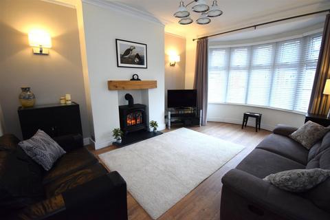 2 bedroom flat for sale, Warwick Road, South Shields