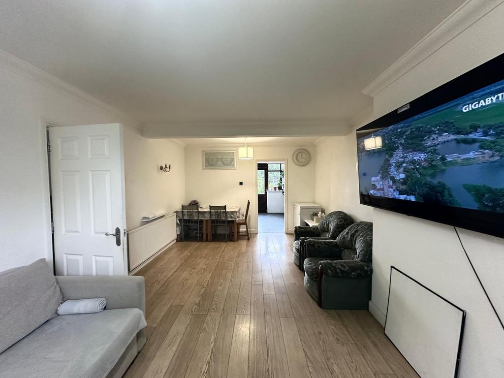 Spacious 4-bedroom semi-detached home