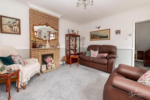 3 bedroom semi-detached house for sale, Hope Road, Ryde