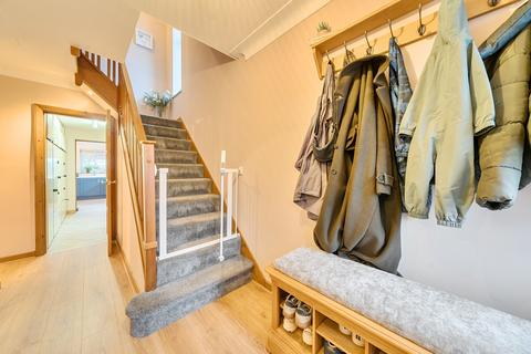 3 bedroom semi-detached house for sale, Talbot Rise, Leeds LS17