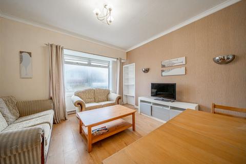 undefined, Braefield Drive, Thornliebank, G46