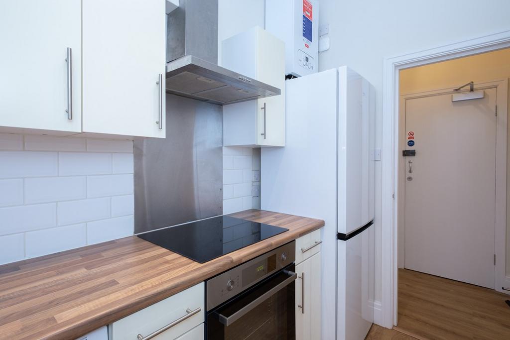 Kitchen 3