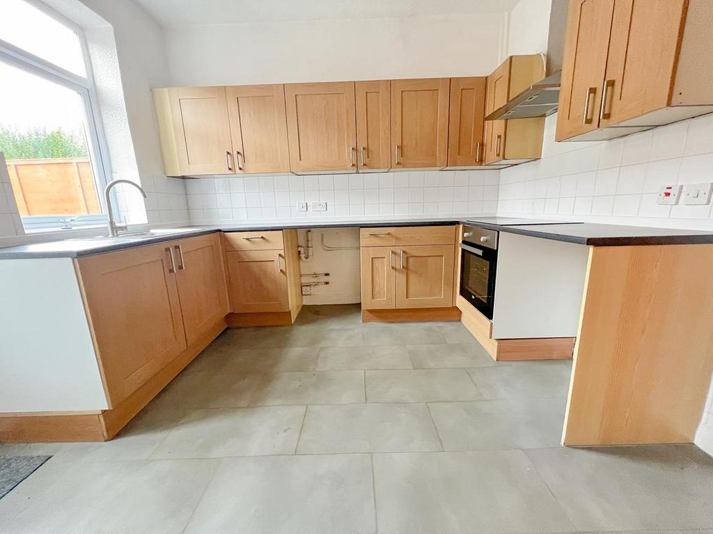 Kitchen 4
