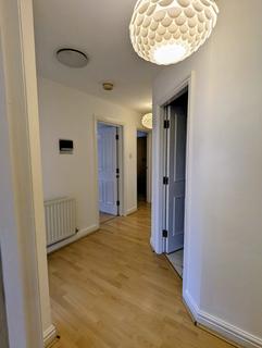 3 bedroom apartment to rent, 1 Whiteoak Road, Fallowfield M14
