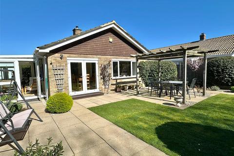 2 bedroom bungalow for sale, Harts Way, Everton, Lymington, Hampshire, SO41