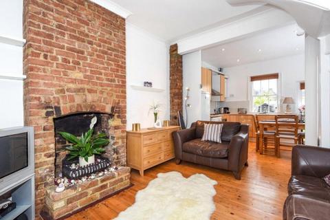 2 bedroom terraced house to rent, Windsor,  Berkshire,  SL4