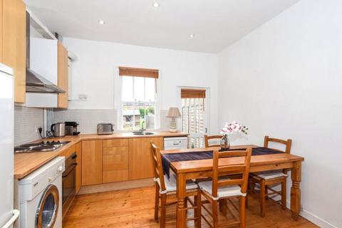 2 bedroom terraced house to rent, Windsor,  Berkshire,  SL4
