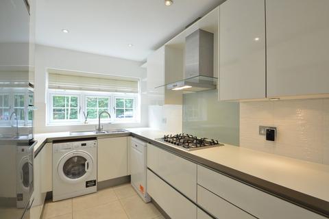 4 bedroom detached house for sale, Firlands, WEYBRIDGE, KT13