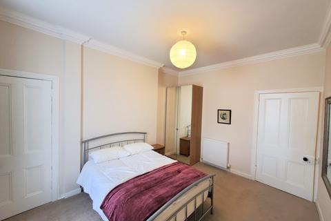 undefined, Comiston Road EH10