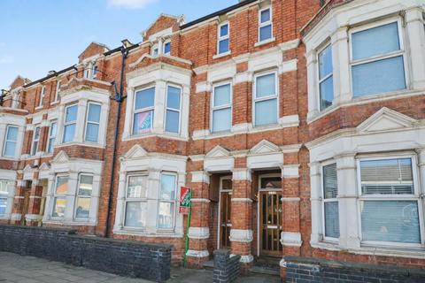 undefined, Wellingborough Road, Abington, NN1