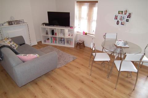 undefined, Wellingborough Road, Abington, NN1